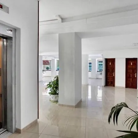 Beautiful Arenas Negras Sea View Pool Apartment *